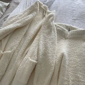 Skims cozy pants & robe